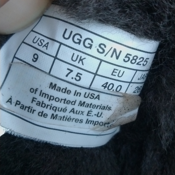 UGG Short Boots - Picture 13 of 13